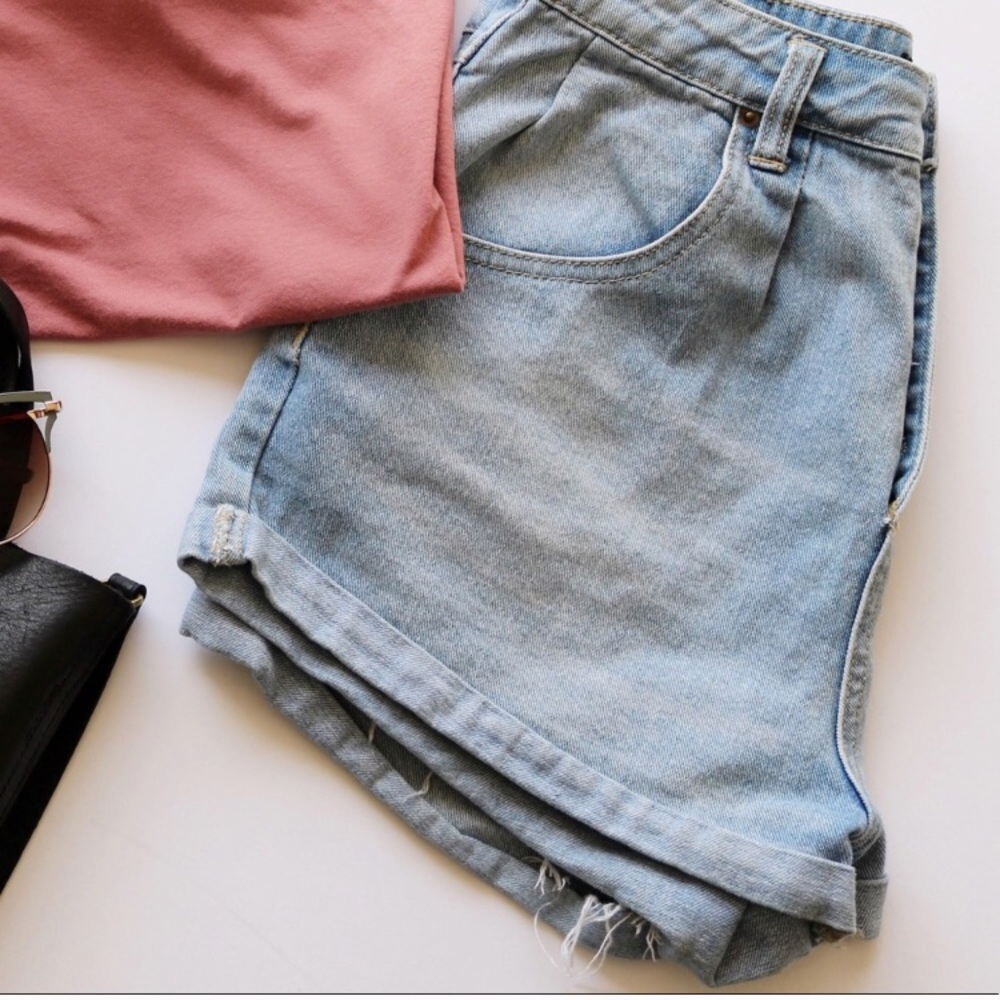 High wasted denim shorts